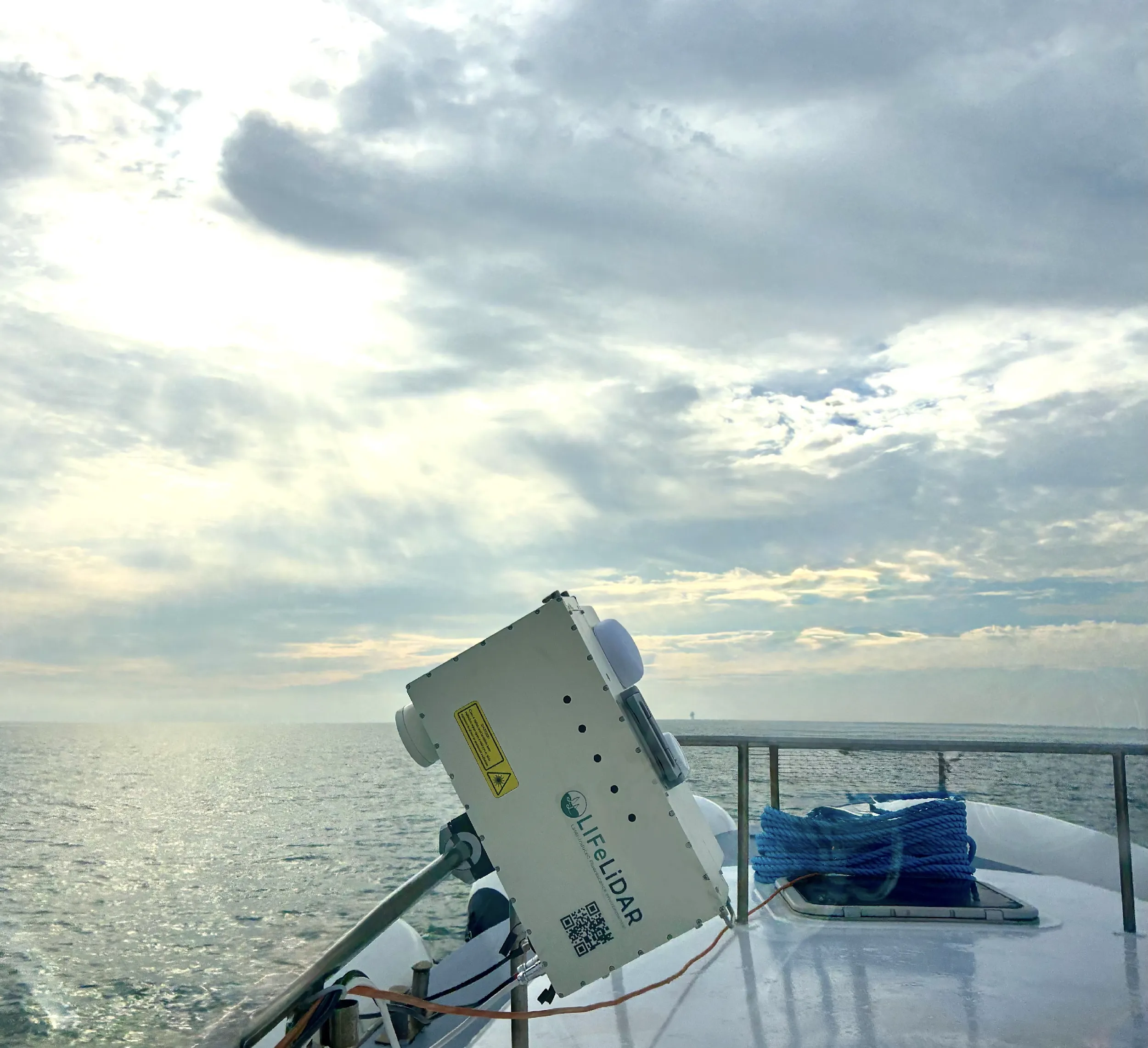 LIFL.11 mounted on a vessel rail with open sea behind